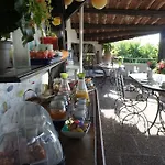D'hotes Les Terrasses Du Soleil Bed and breakfast