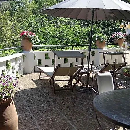 D'hotes Les Terrasses Du Soleil 4*